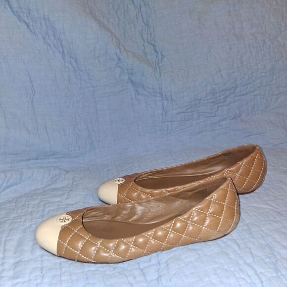 Tory Burch Brown and Cream Quilted Flats 8.5M - Picture 3 of 10